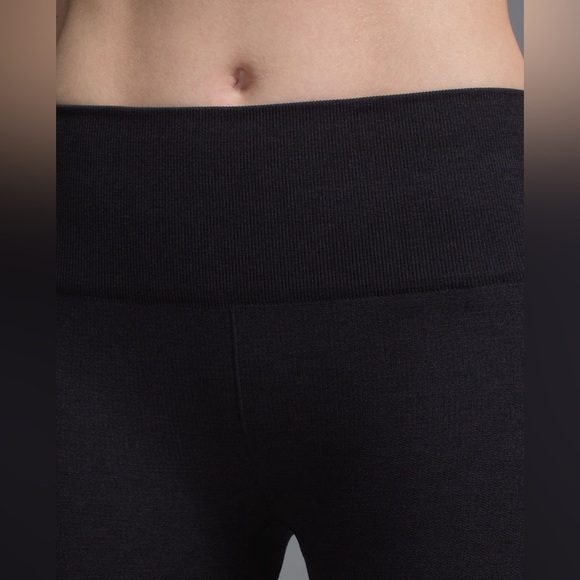 Lululemon Seamlessly Street Crop Sport Leggings - Picture 2 of 9